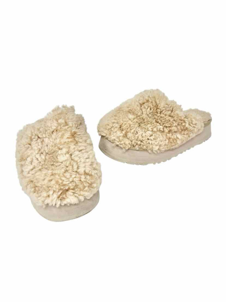 Shoe Size 8 Ugg Tan Slippers