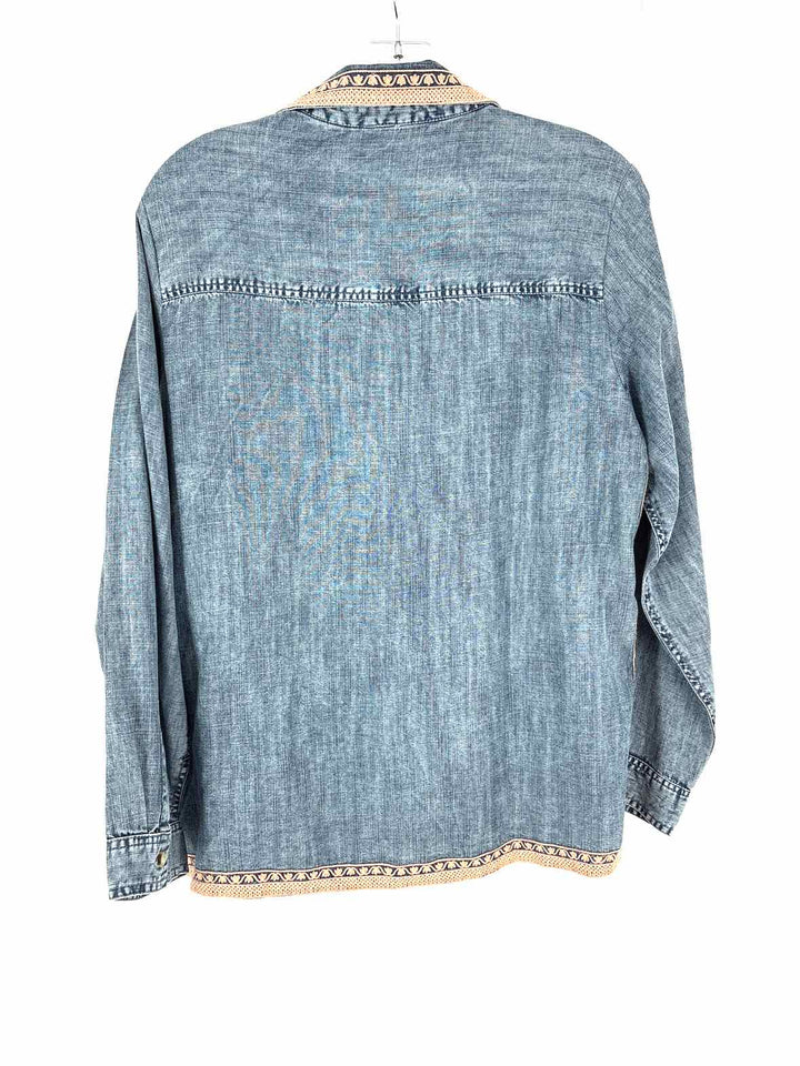 Size M IVY JANE Denim Shirt