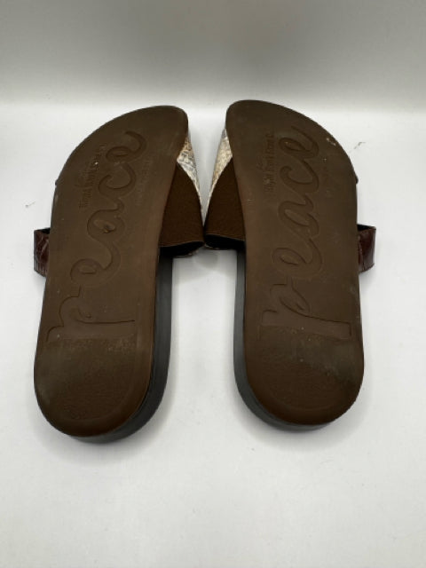 Shoe Size 8.5 Brown Leather Sandals