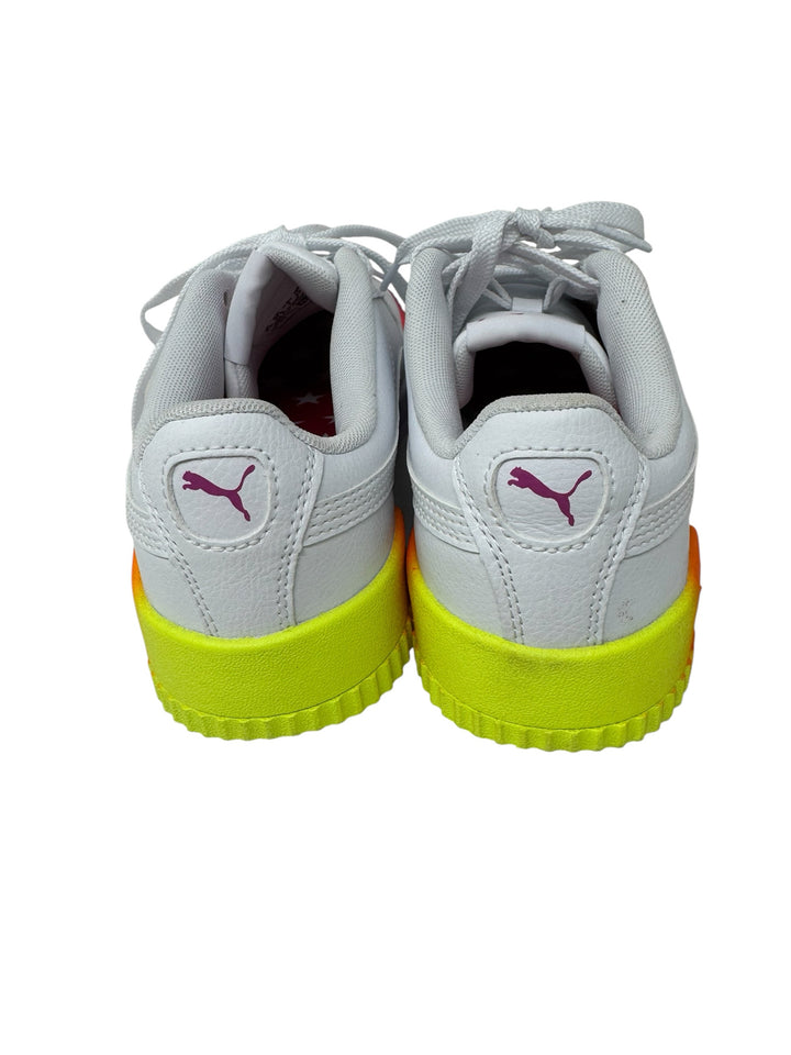 Shoe Size 7 Puma White Leather Sneakers