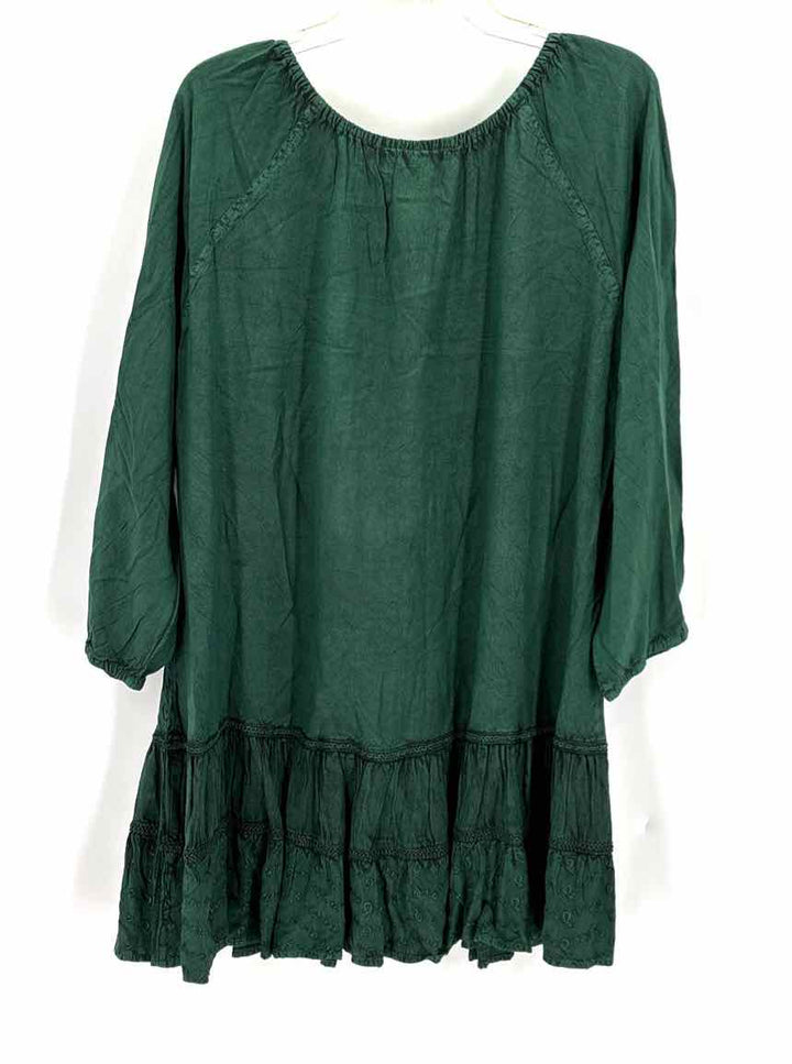 Size 1X Forest Green Shirt