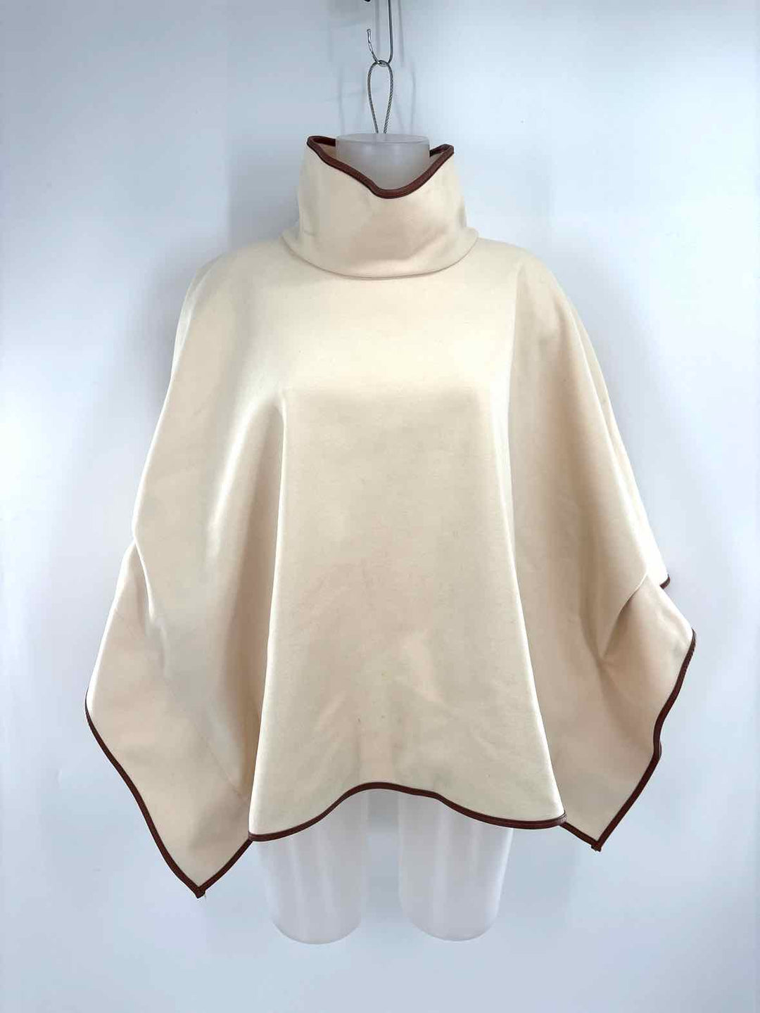 Size One Size TUCKERNUCK Beige Sweater
