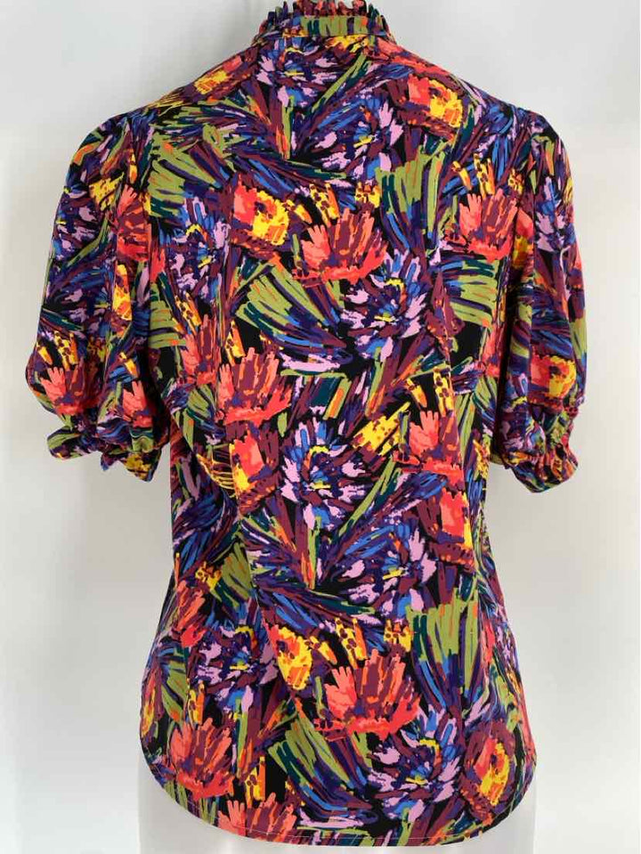 Size XS Multi-Color Shirt