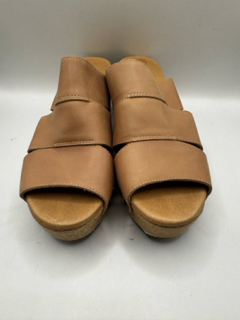Shoe Size 10 CHOCOLATE BLU Tan Leather Sandals