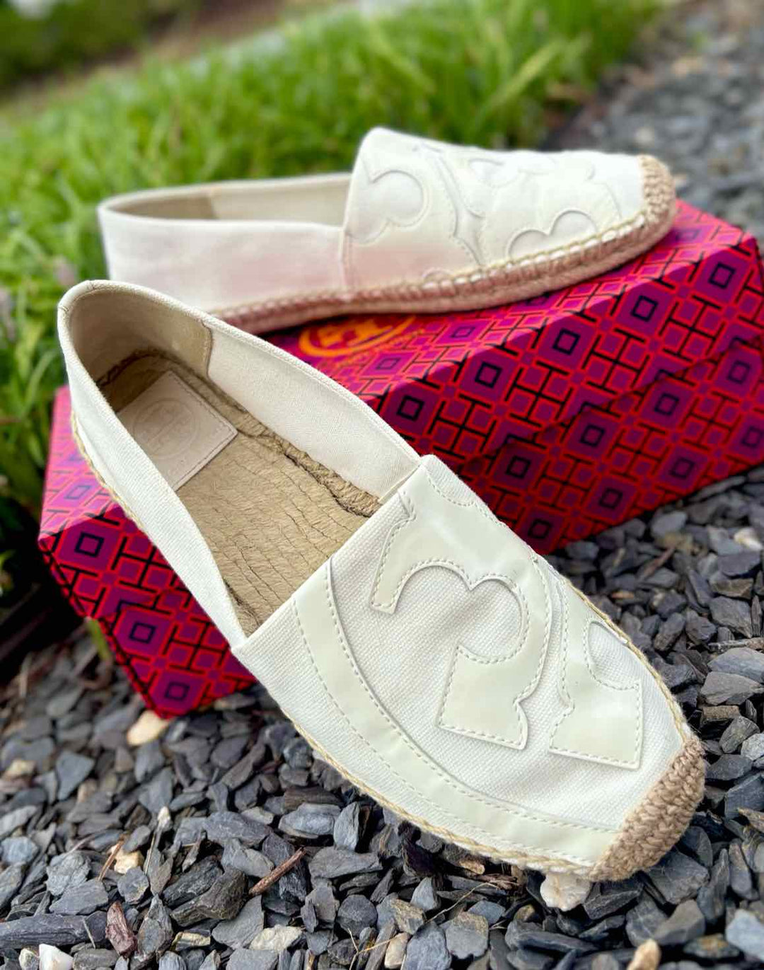 Shoe Size 9 Tory Burch Cream Canvas Sandals