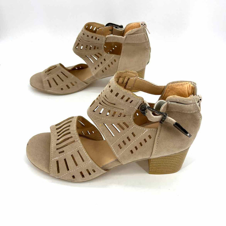 Shoe Size 39 Tan Sandals