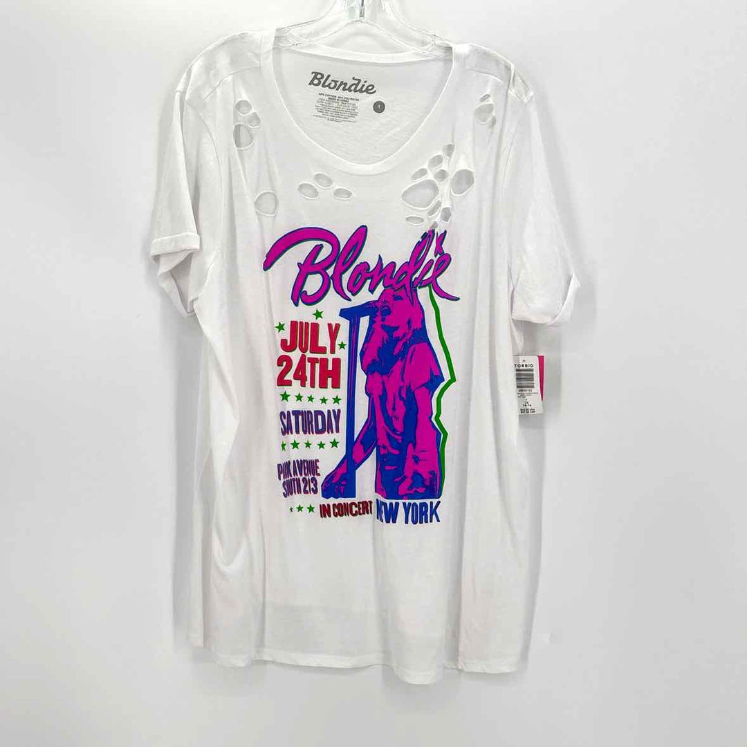 Size 1 Torrid White Shirt