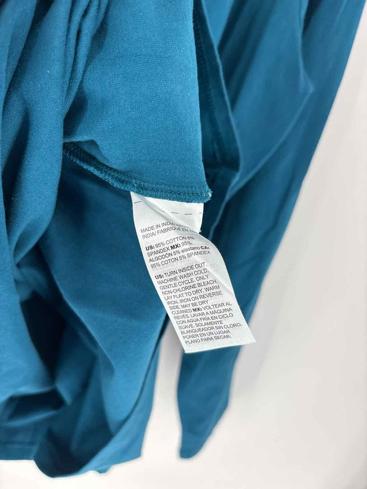 Size L Chico's Teal Shirt