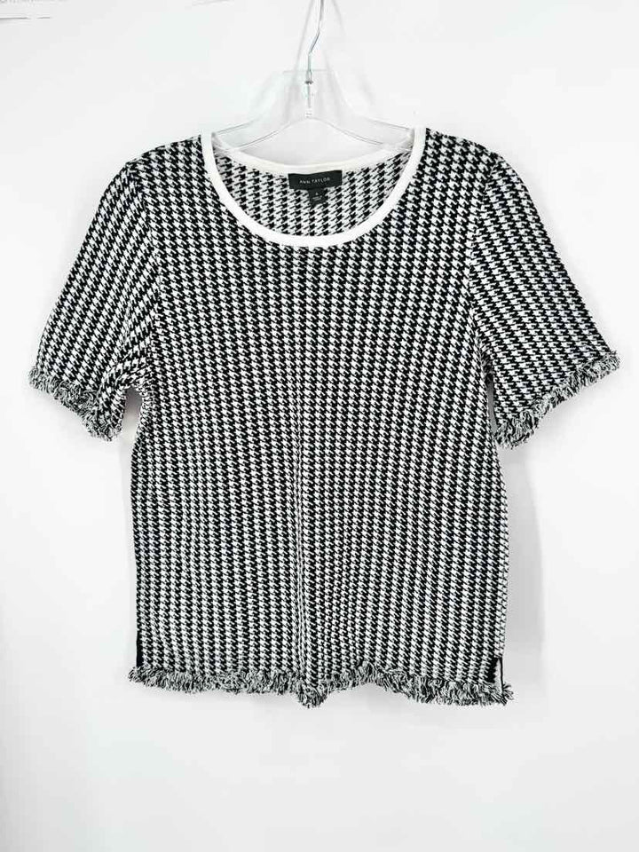 Size M Ann Taylor Black/White Sweater