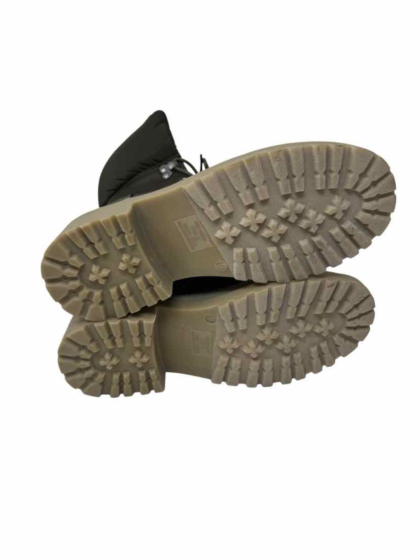 Shoe Size 9 Olive Boots