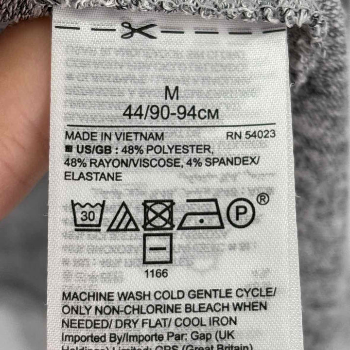 Size M Banana Republic Gray Knit Cardigan