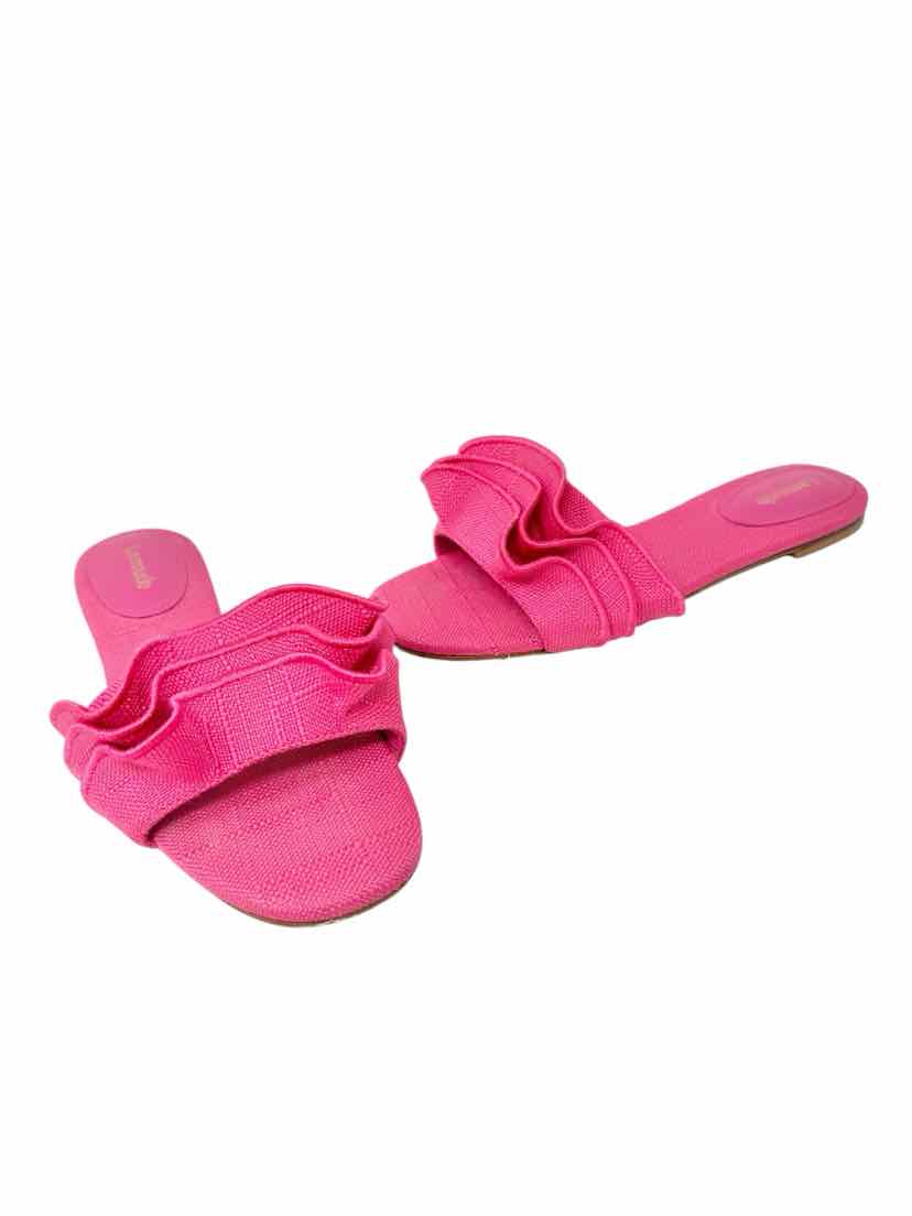 Shoe Size 8 LARROUDE Pink Sandals
