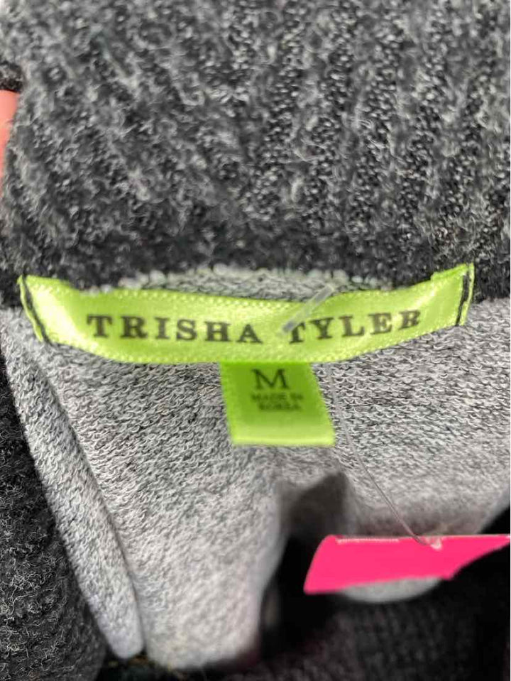 Size M Multi-Color Sweater