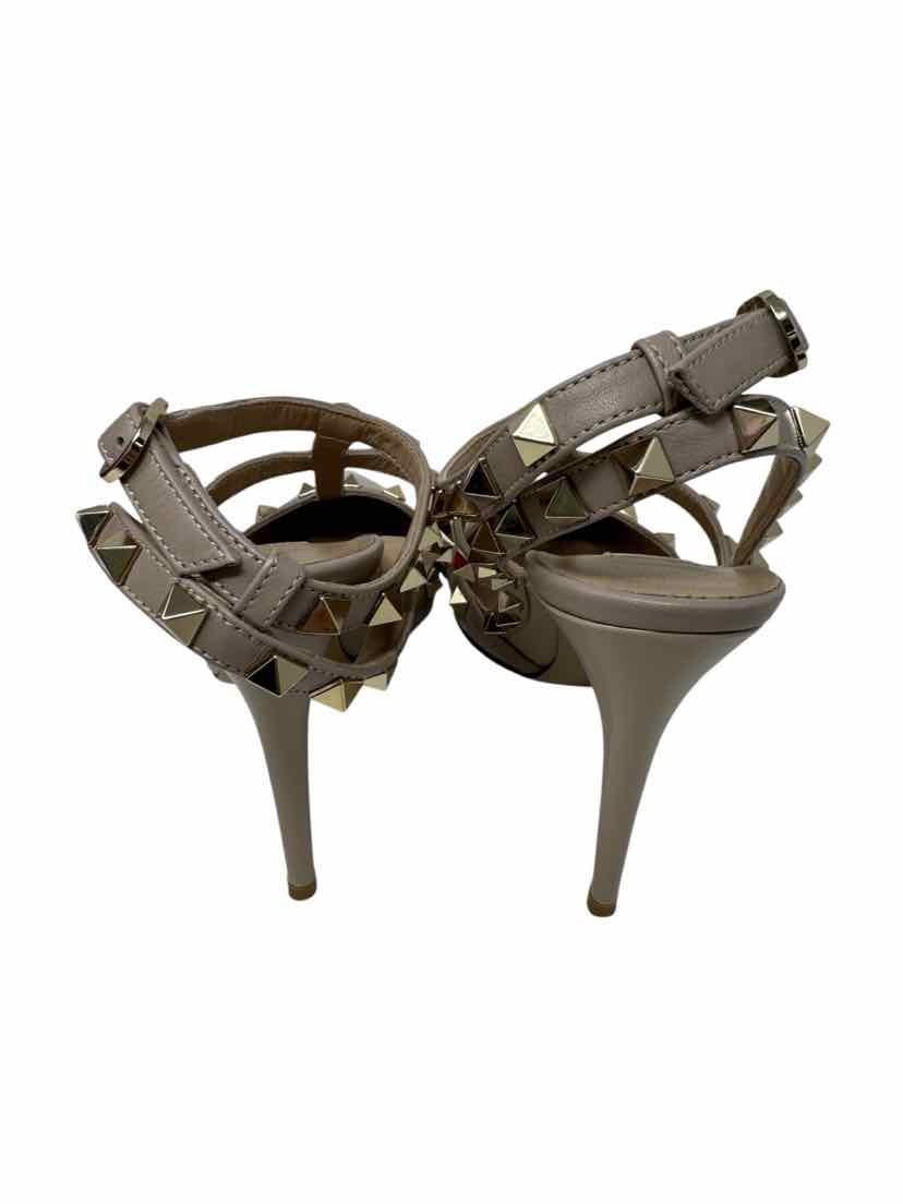 Shoe Size 8.5 VALENTINO Tan Luxury - Heels