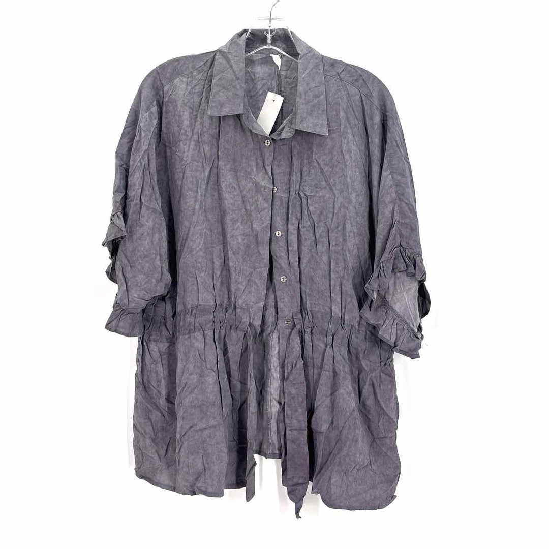 Size M Gray Shirt