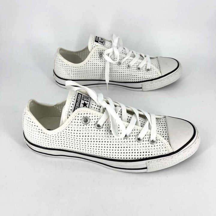 Shoe Size 9 Converse White Sneakers