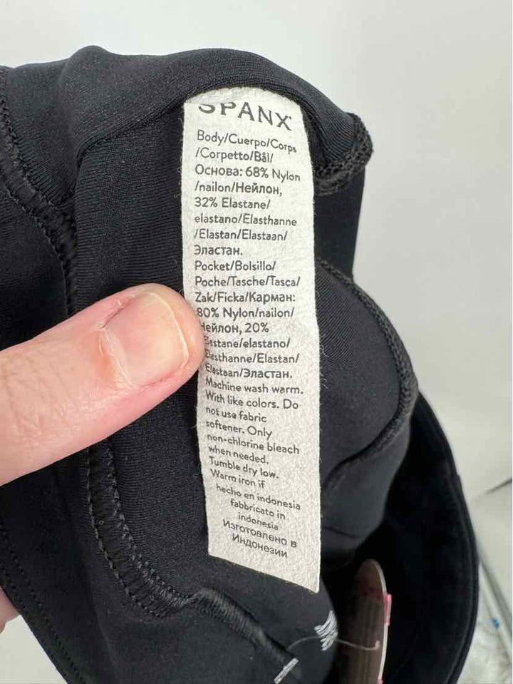 Size L SPANX Black Pants