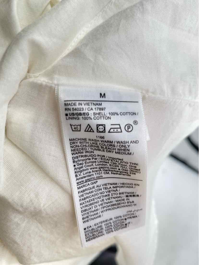 Size M GAP Cream Skirt
