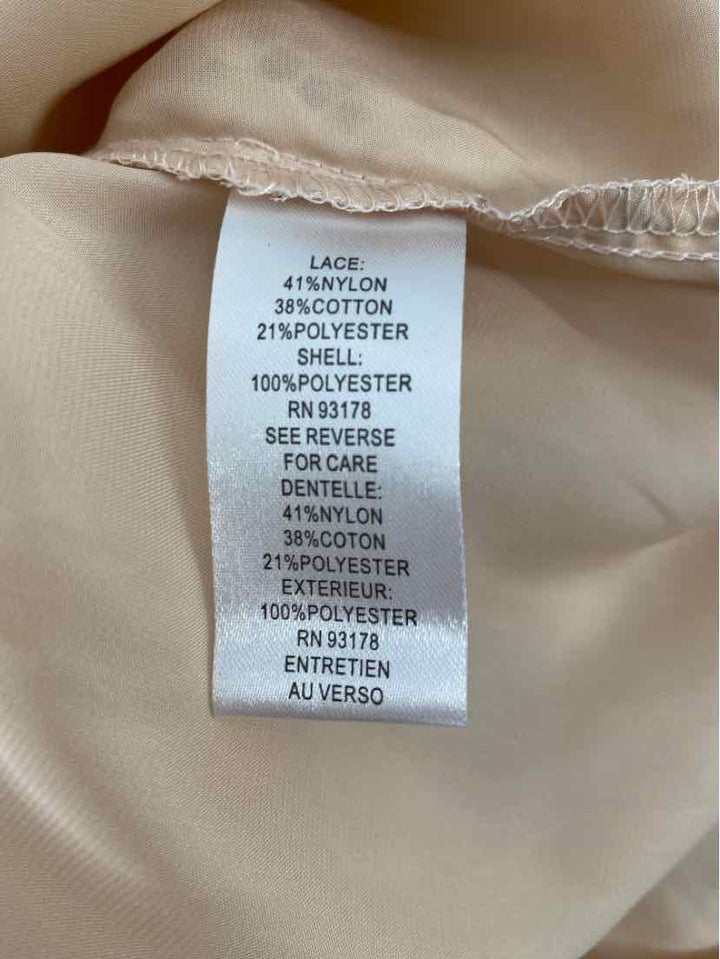 Size M TAHARI Tan Lace Shirt