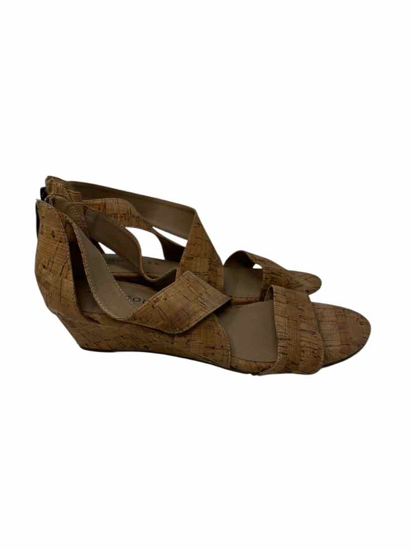 Shoe Size 9.5 AEROSOLES Tan Sandals