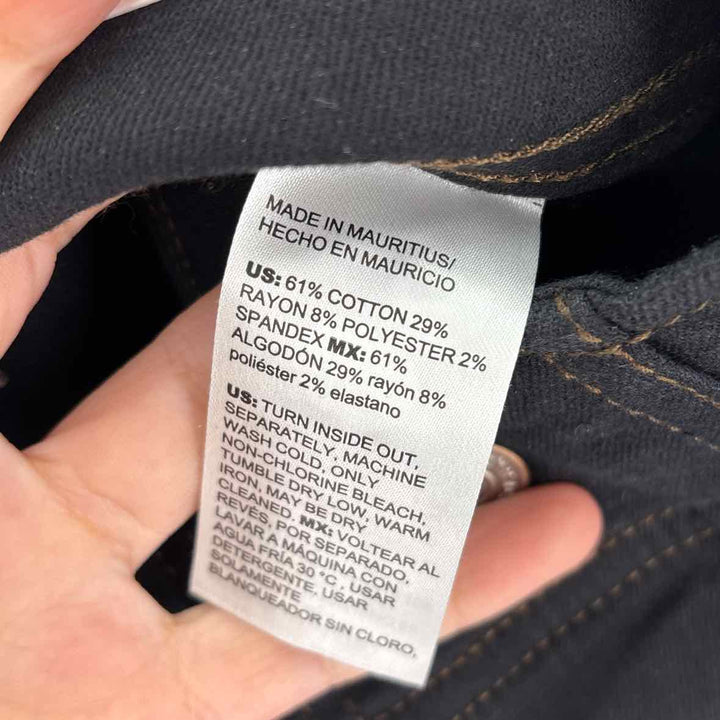 Size 6 Chico's Black Denim Jeans