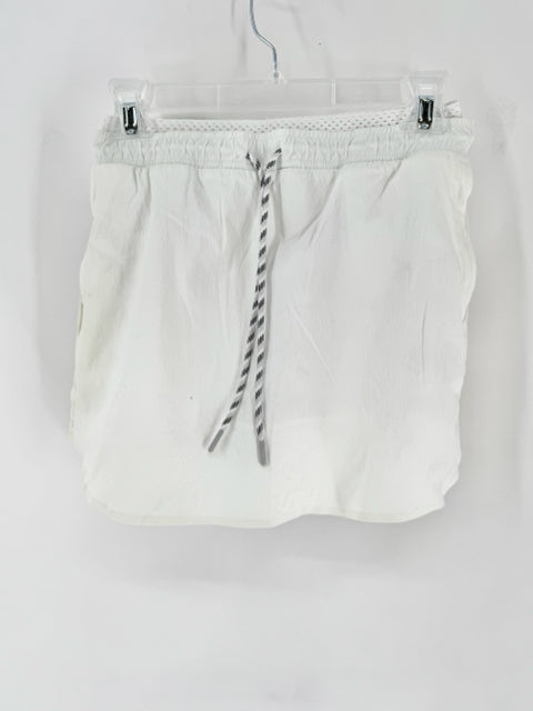 Size 2 Athleta White Skirt