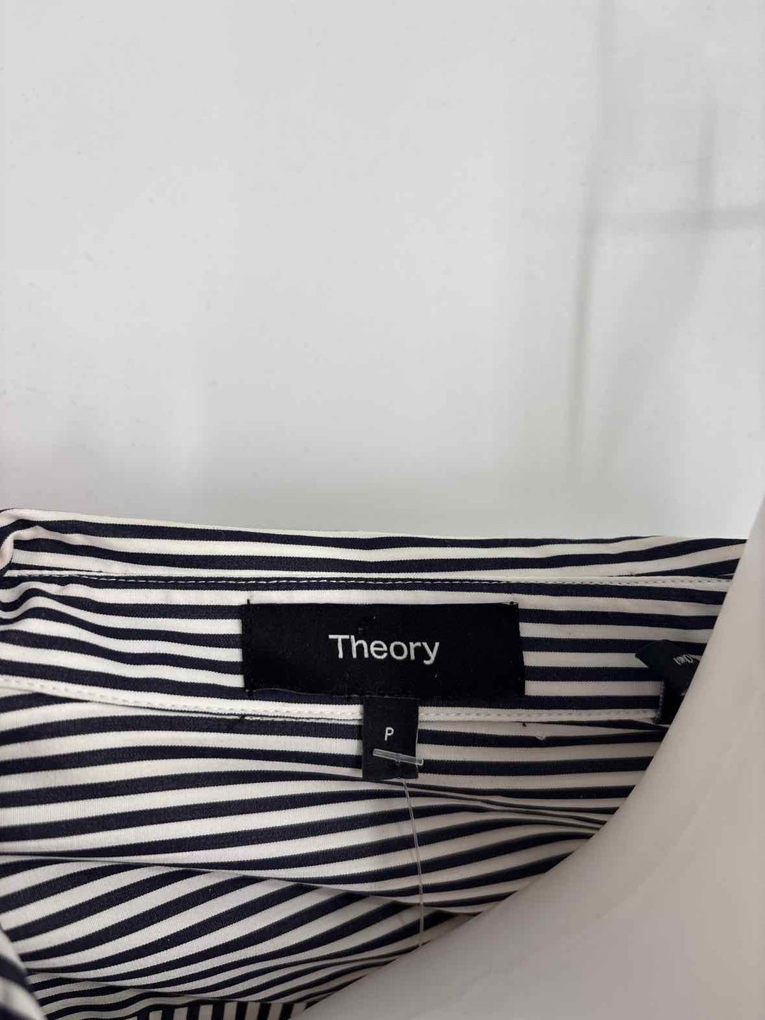 Size Petite THEORY Black Shirt