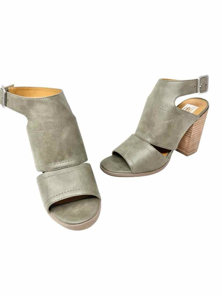 Shoe Size 9 Dolce Vita Olive Sandals