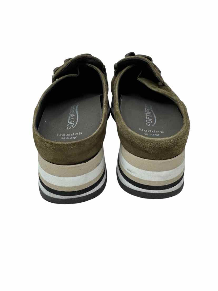 Shoe Size 38.5 SOFT WAVES Green Mules