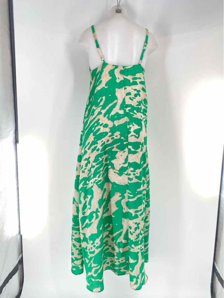 Size M Green Print Dress