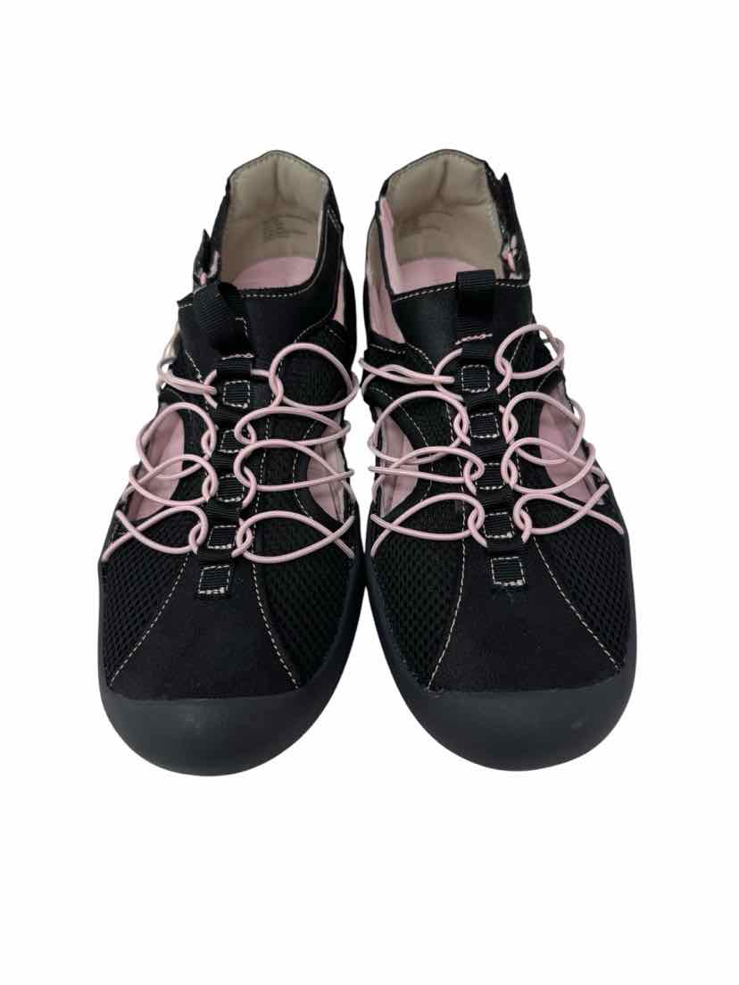 Shoe Size 8 JBU Black Flats