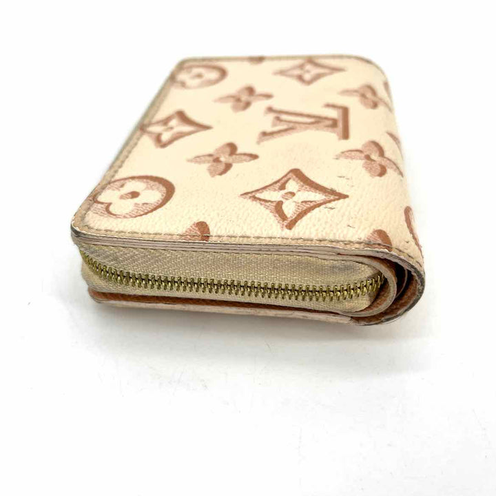 Louis Vuitton Luxury - Wallet