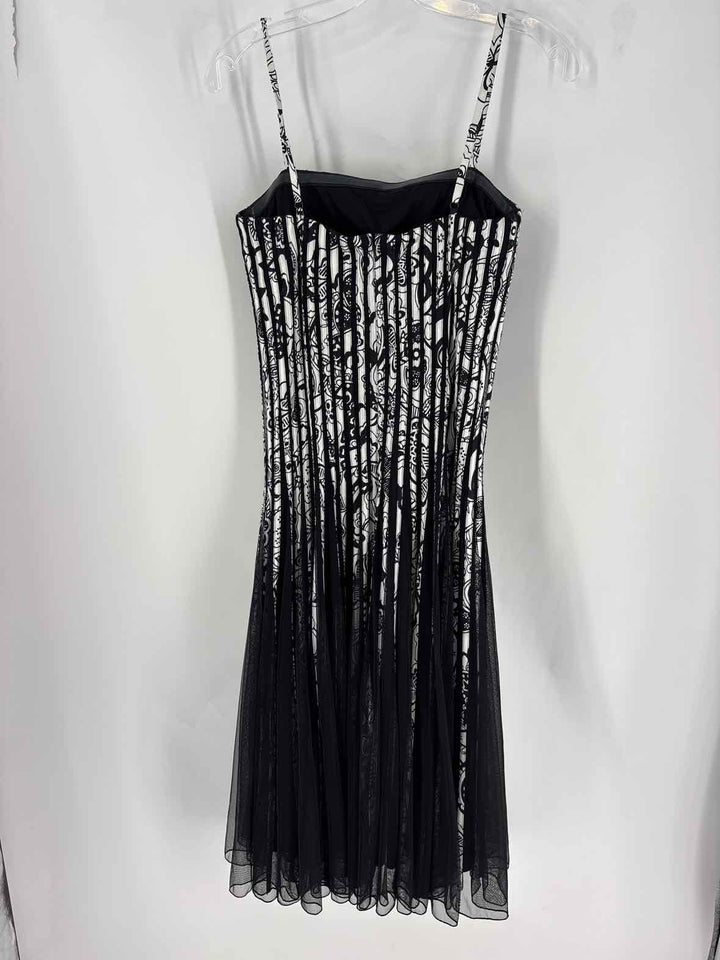 Size 4 CABANA Black/White Dress