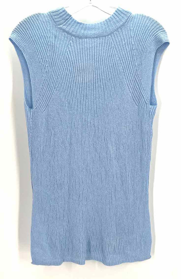 Size M Blue Shirt
