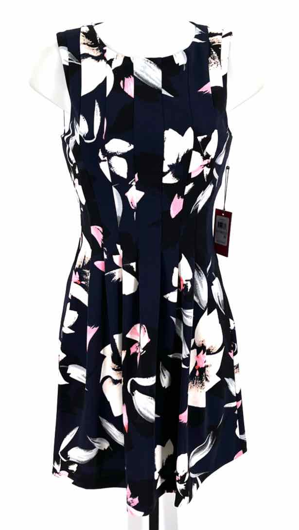 Size 6 Vince Camuto Navy Dress
