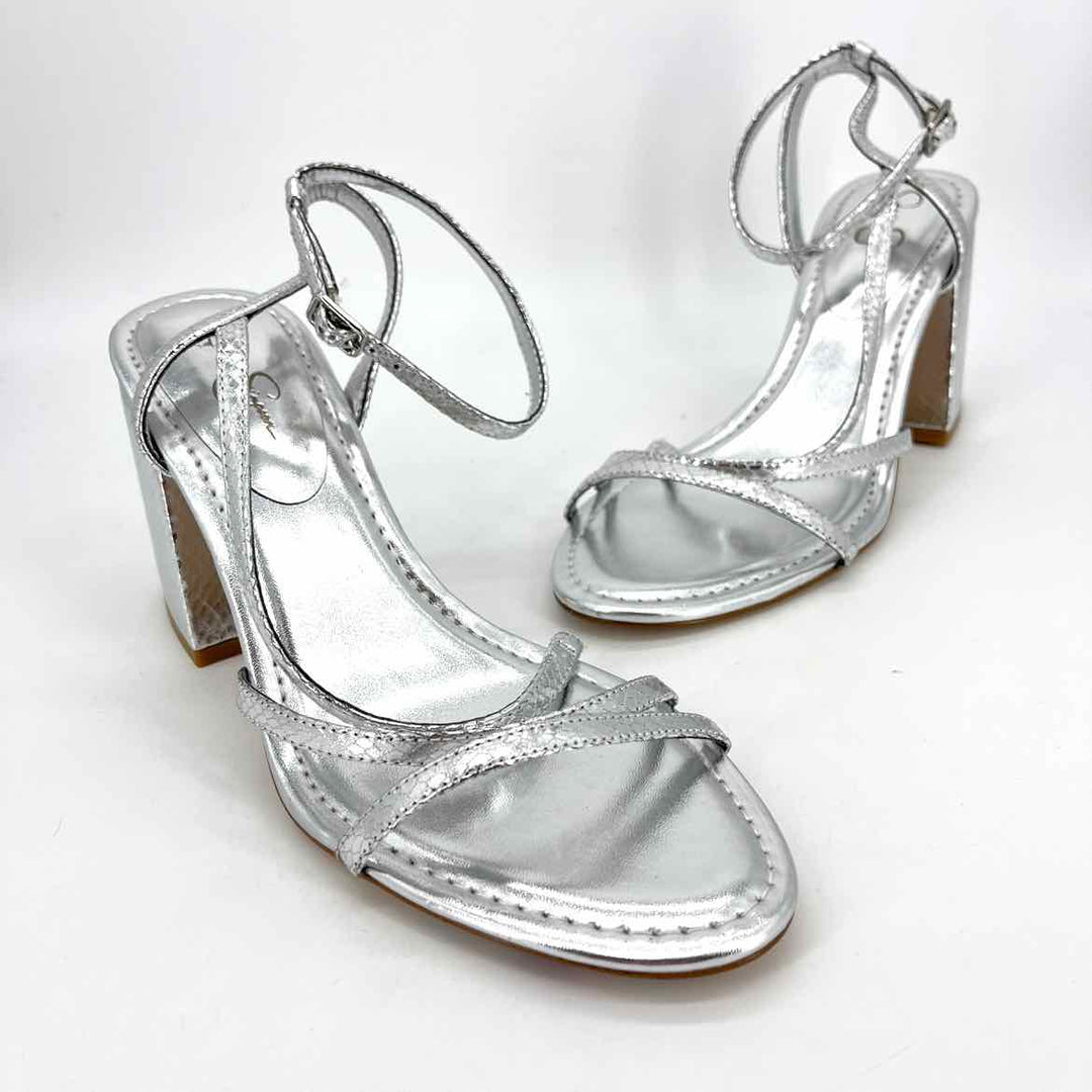 Shoe Size 10 Jessica Simpson Silver Sandals