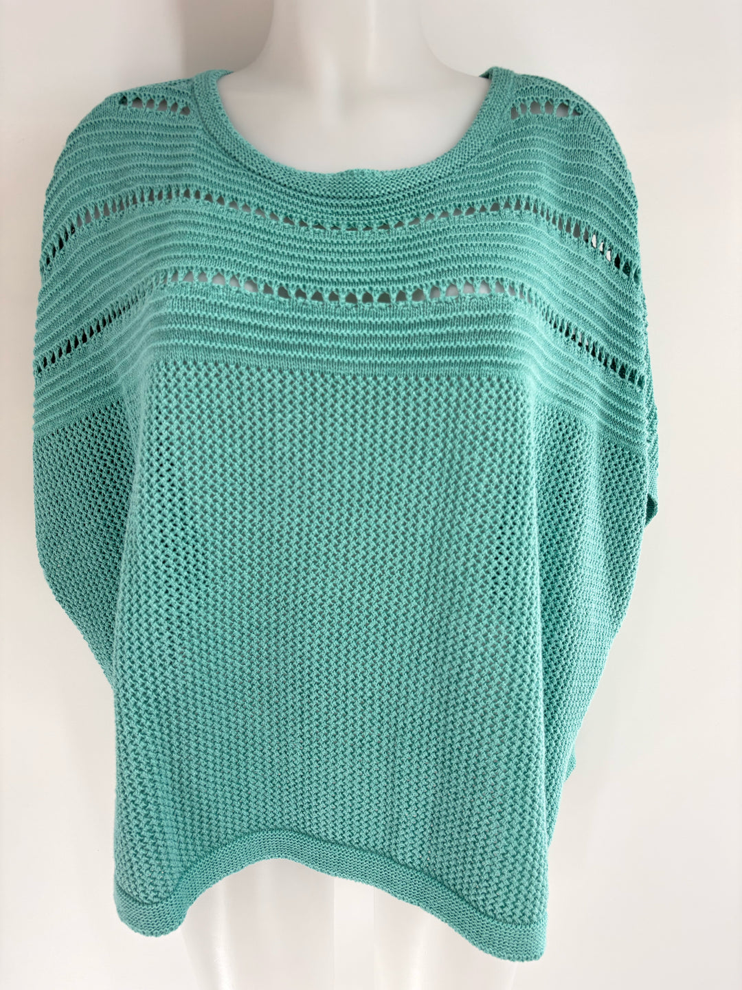 Size S/M Chico's Teal Knit Shirt
