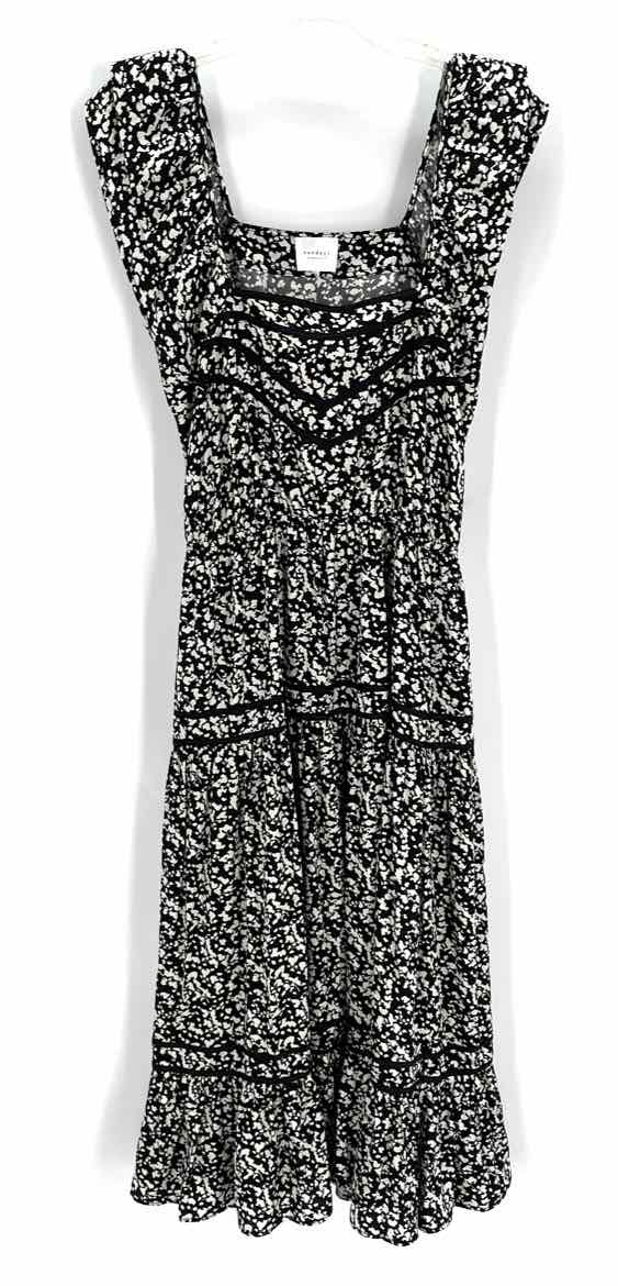 Size L Black/White Dress