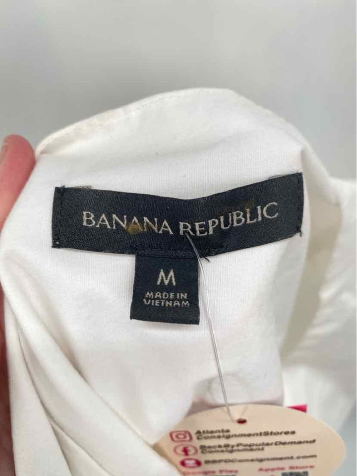 Size M Banana Republic White Shirt