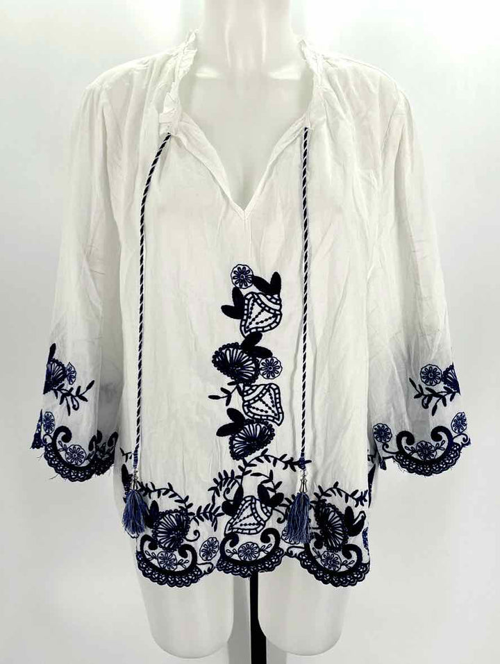 Size XL Chico's White Shirt