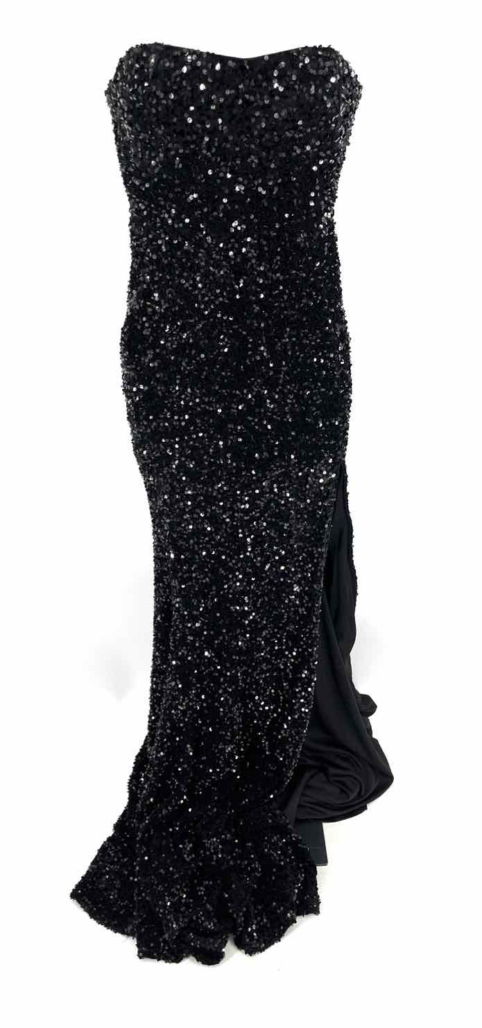 Size M FASHION NOVA Black Dress