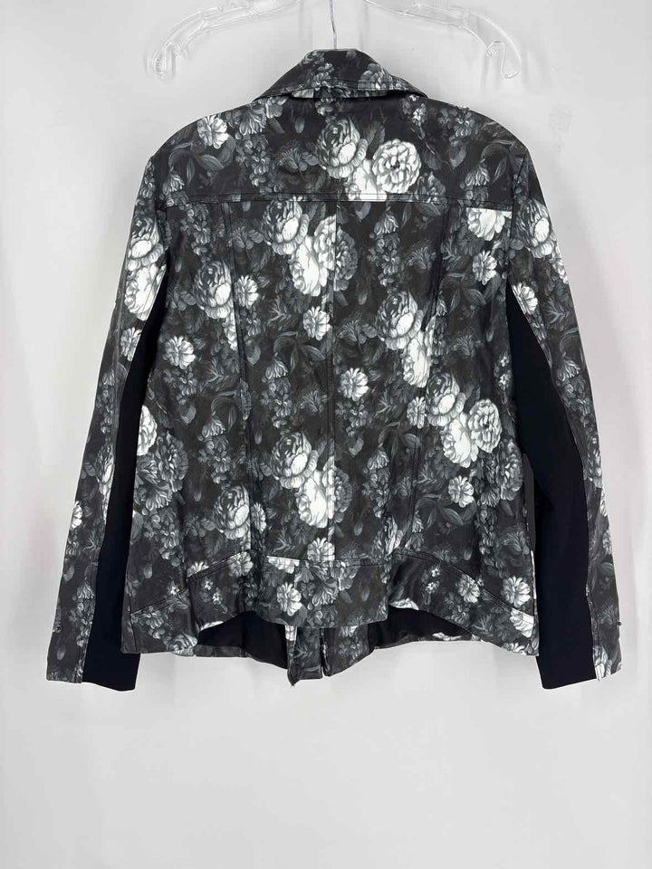 Size 14/16 LANE BRYANT Black/White Jacket