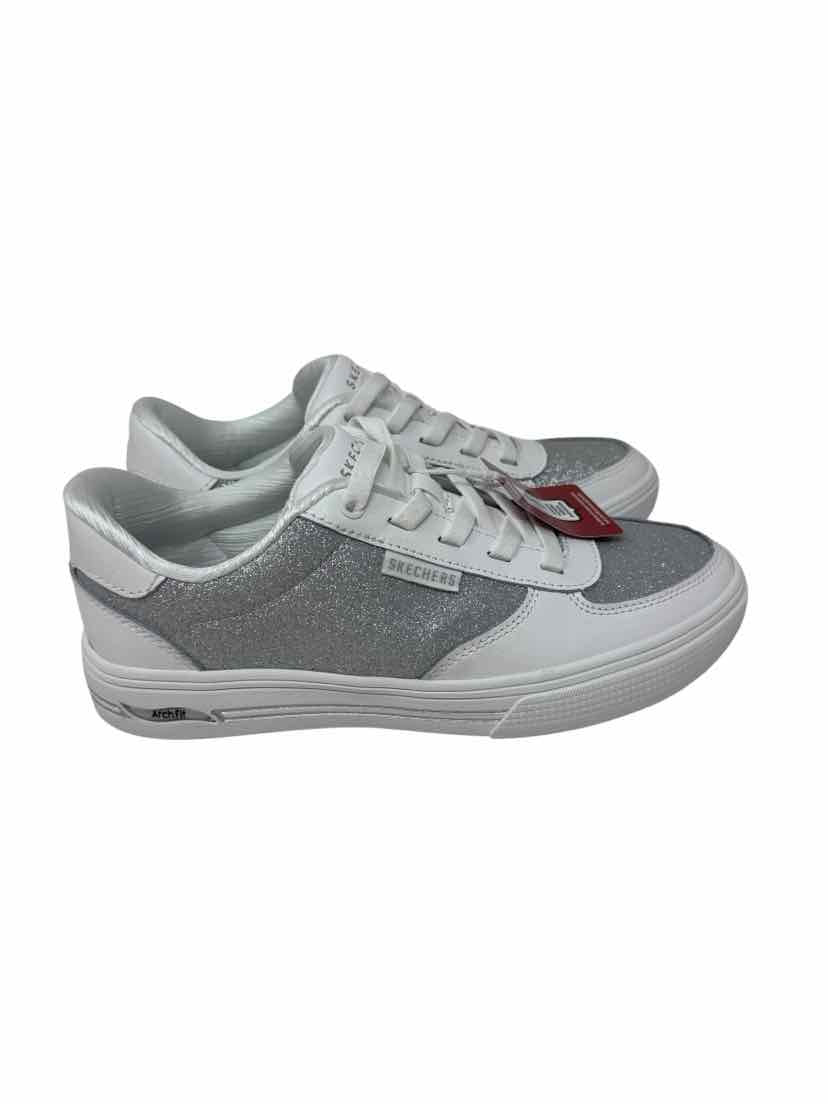Shoe Size 7 Sketchers White Sneakers