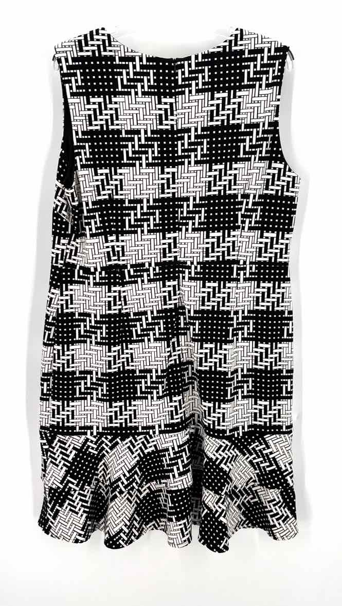 Size 14 Multi-Color Knit Dress