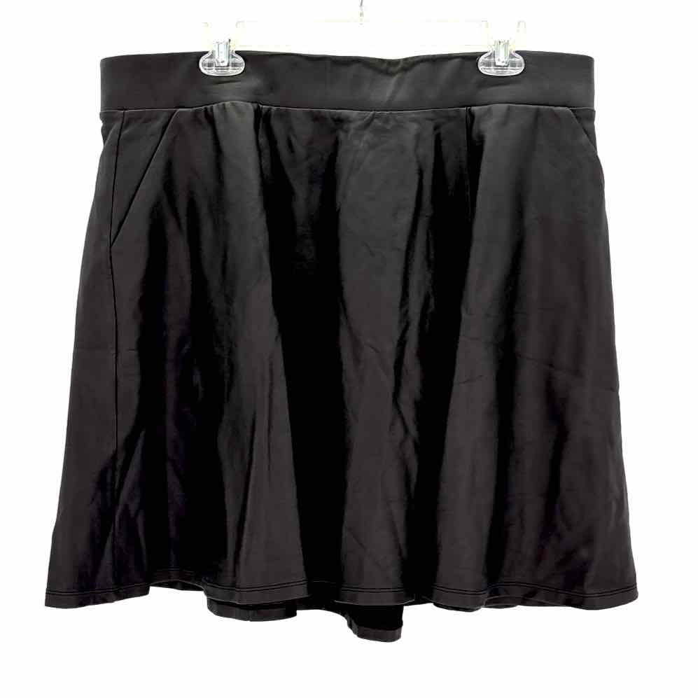 Size 1X Torrid Black Faux Leather Skirt