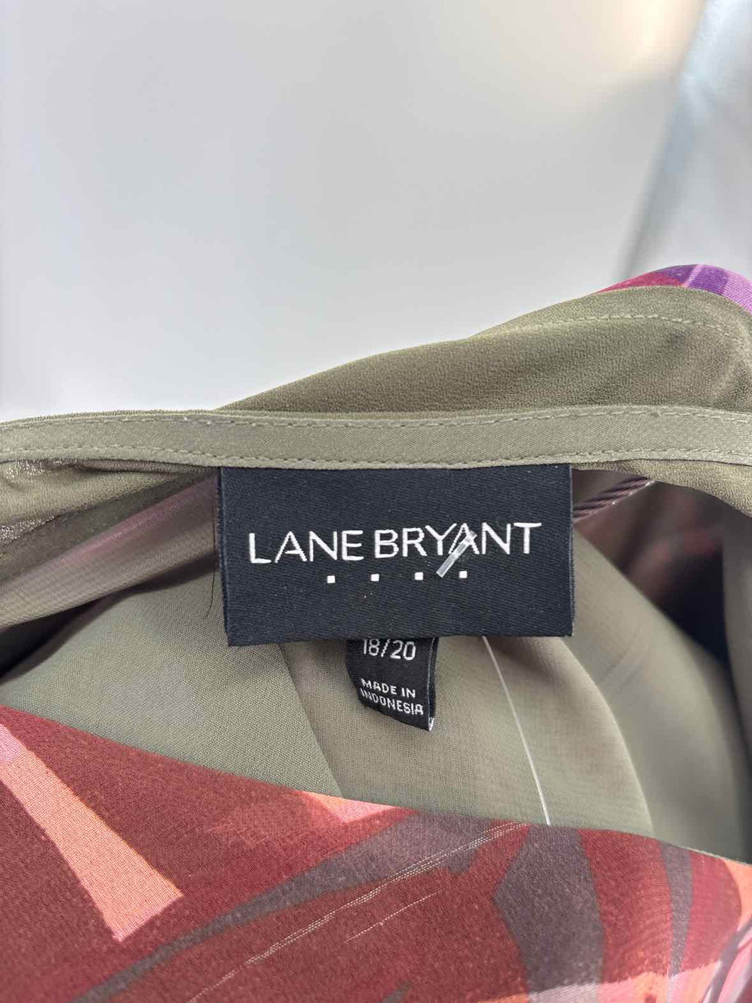 Size 18/20 LANE BRYANT Multi-Color Shirt