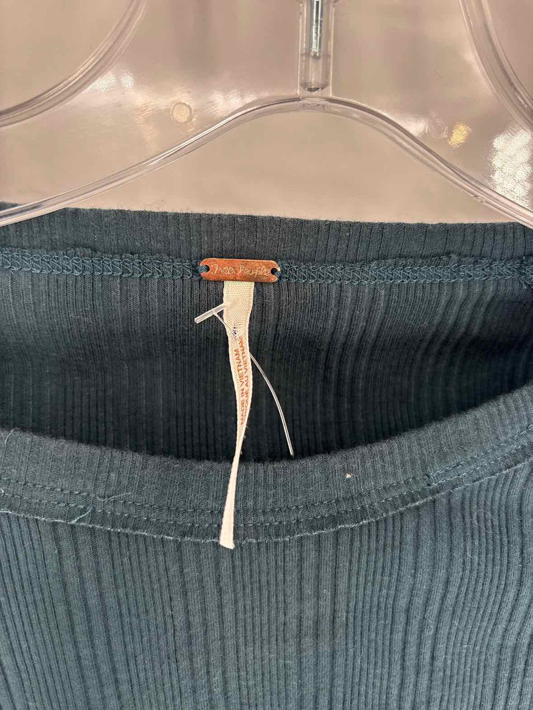 Size M FREE PEOPLE Teal Shirt