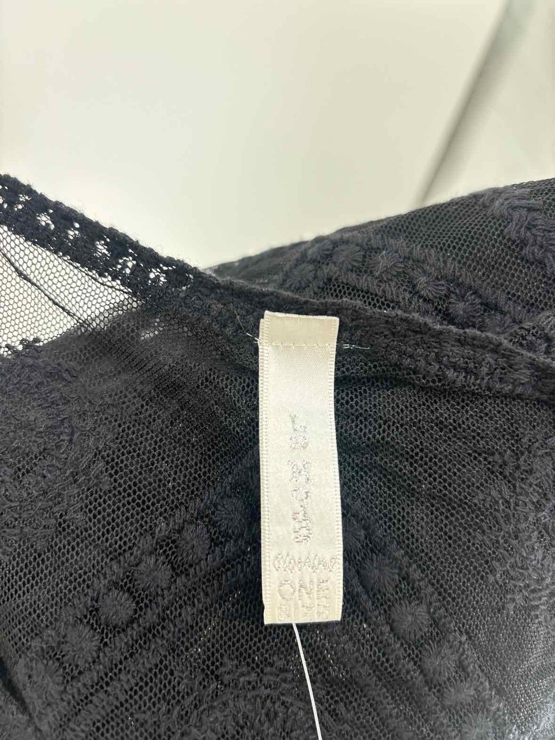 Size One Size Black Shirt
