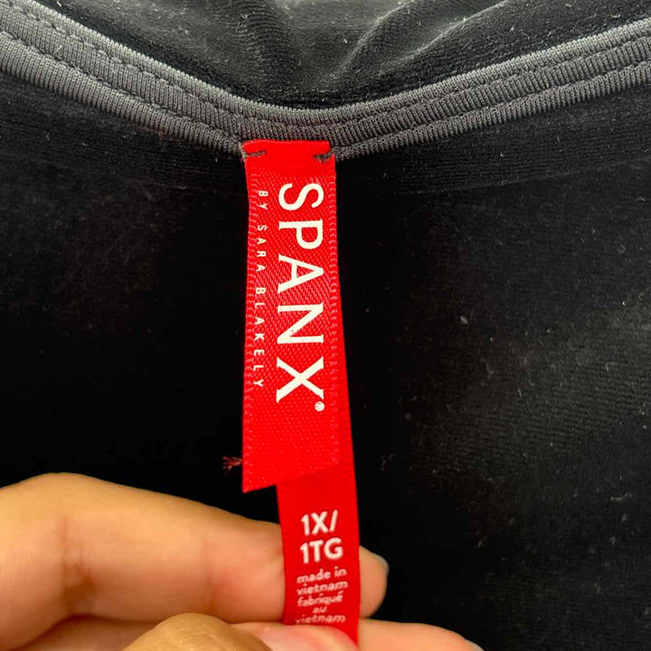 Size 1X SPANX Black Leggings