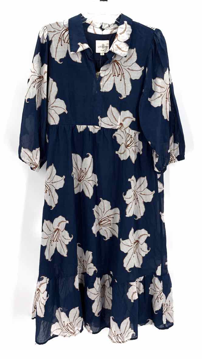 Size M Umgee Navy Dress